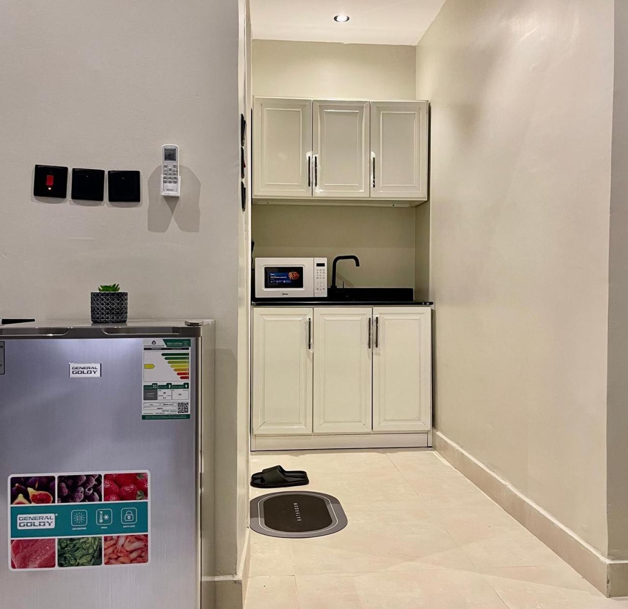 Appartement استوديو هادئ وحديث à Riyad Extérieur photo